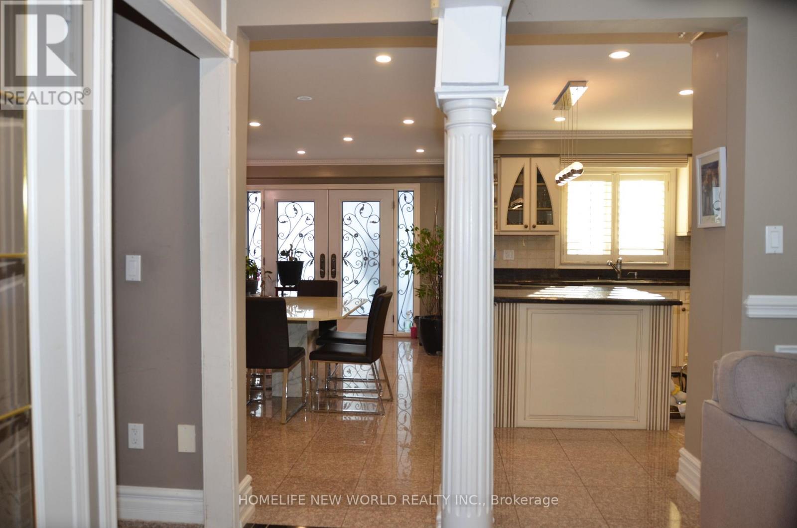 77 Nadia Avenue, Vaughan, Ontario  L4L 8N9 - Photo 9 - N12596554