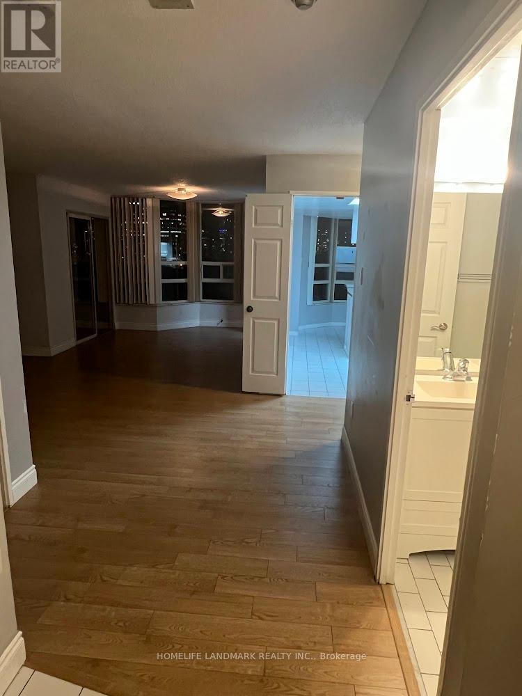 515 - 250 Webb Drive, Mississauga, Ontario  L5B 3Z4 - Photo 11 - W12596572