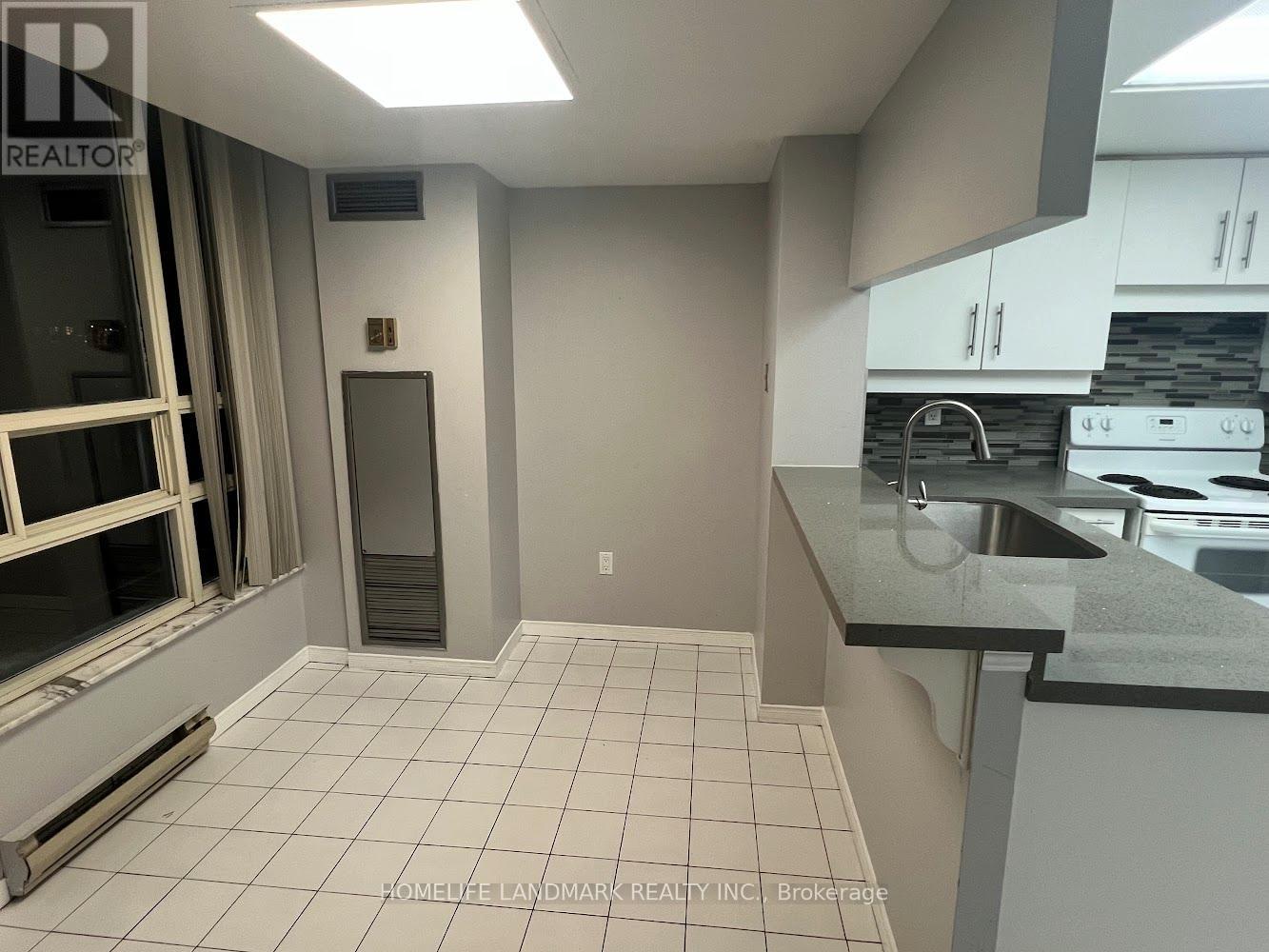 515 - 250 Webb Drive, Mississauga, Ontario  L5B 3Z4 - Photo 17 - W12596572