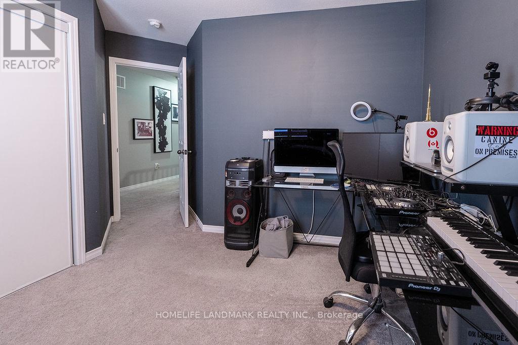 106 Odonnel Drive, Hamilton, Ontario  L0R 1C0 - Photo 39 - X12596550