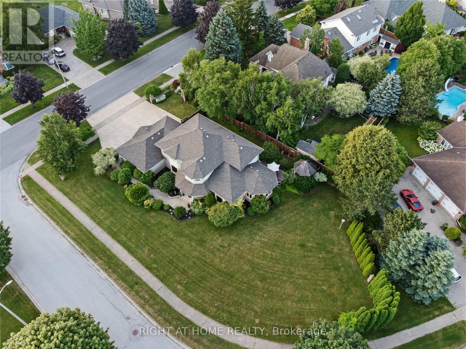 7775 St Augustine Crescent, Niagara Falls, Ontario  L2H 2X3 - Photo 45 - X12268823