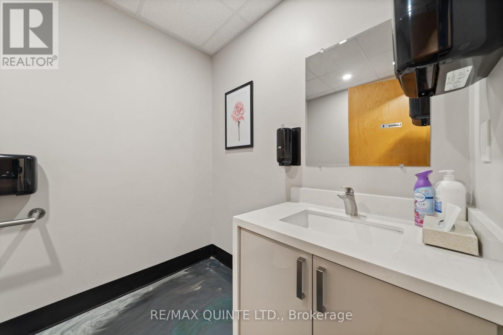 50 Dundas Street, Quinte West, Ontario  K8V 3P4 - Photo 25 - X12596620