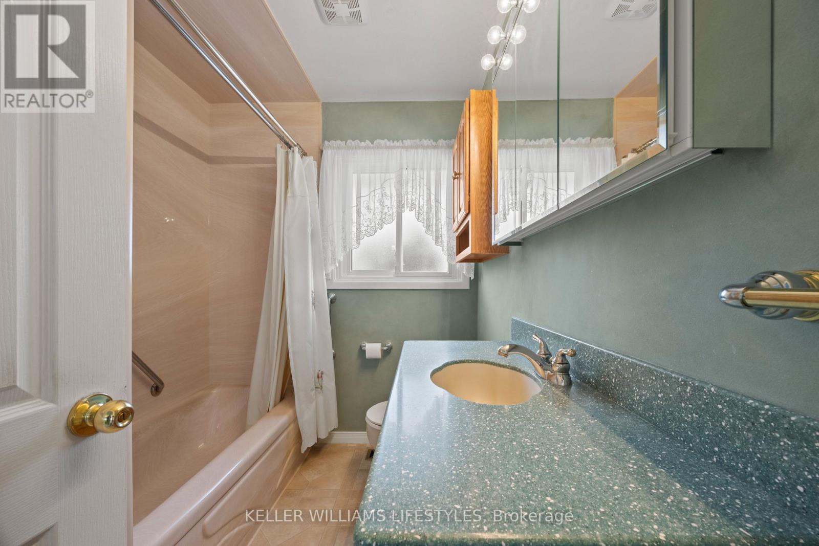 153 Mark Street, London East, Ontario  N5V 2G8 - Photo 16 - X12596630