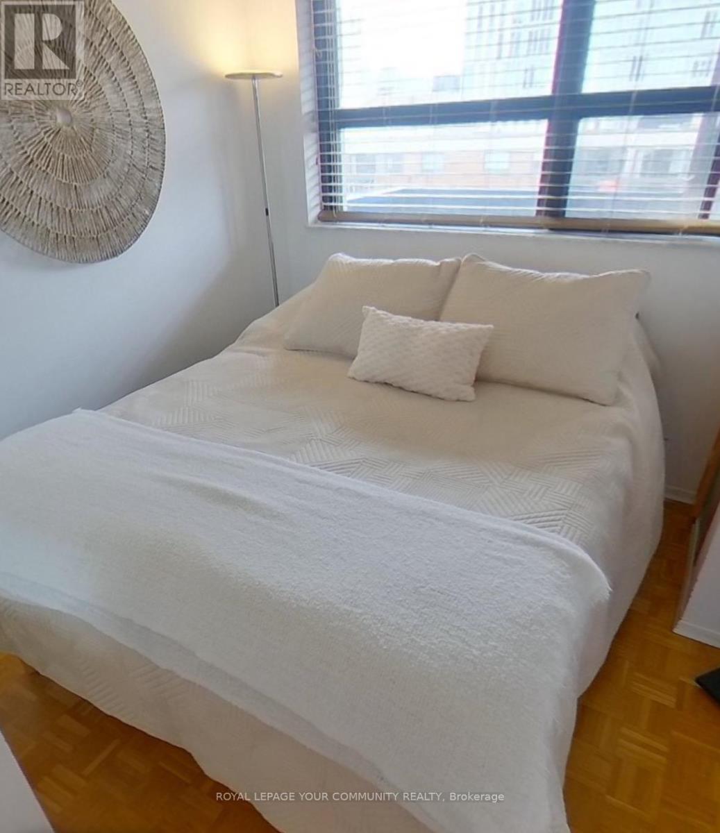 726 - 60 St. Patrick Street, Toronto, Ontario  M5T 2X5 - Photo 16 - C12596618