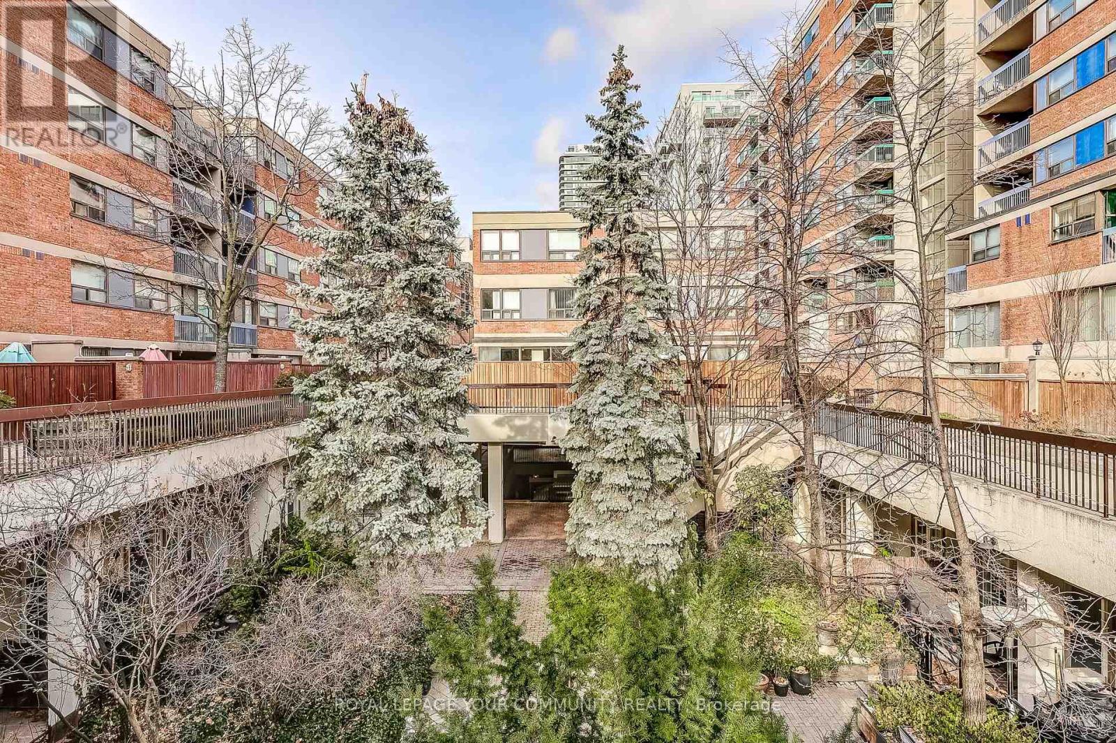 726 - 60 St. Patrick Street, Toronto, Ontario  M5T 2X5 - Photo 33 - C12596618