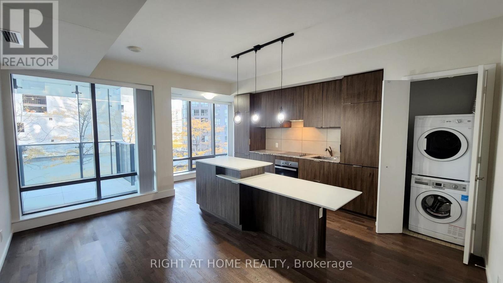 604 - 5 St Joseph Street, Toronto, Ontario  M4Y 0B6 - Photo 9 - C12596626