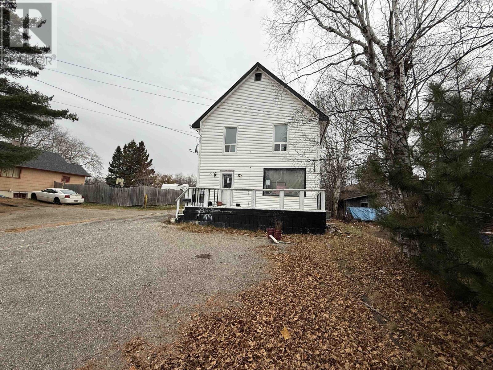 150 Pine St, Thunder Bay, Ontario  P7A 5X5 - Photo 1 - TB253575
