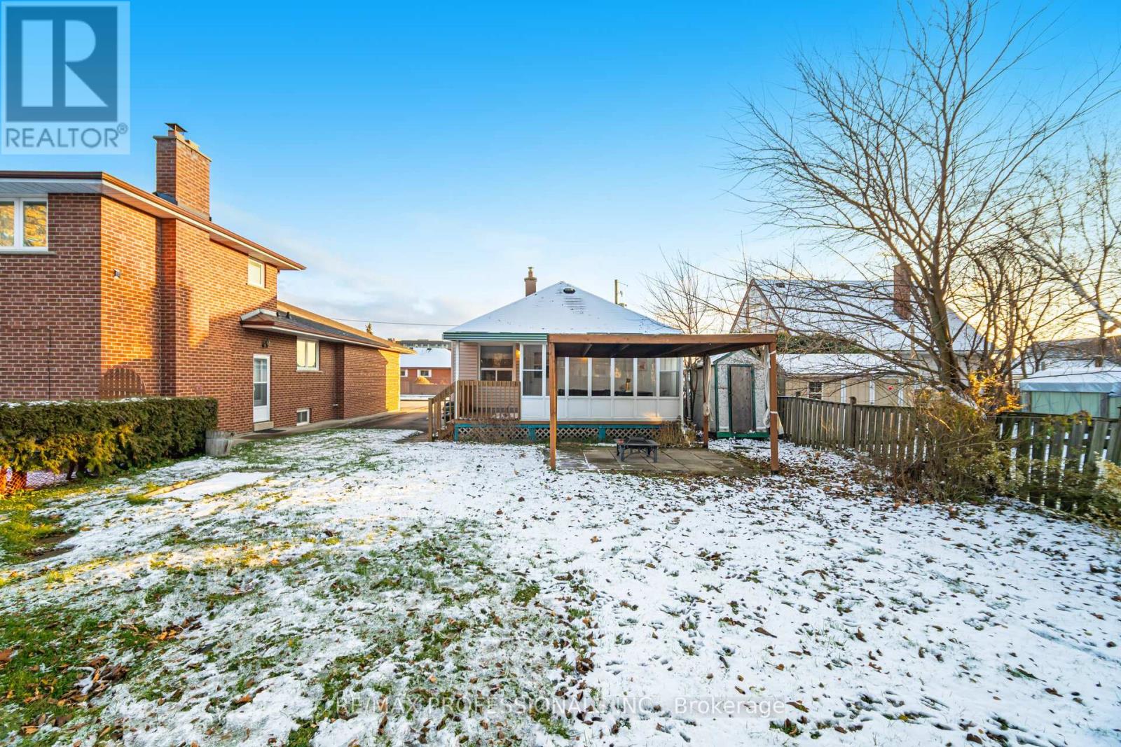 10 Avalon Road, Toronto, Ontario  M8W 2E3 - Photo 34 - W12595472