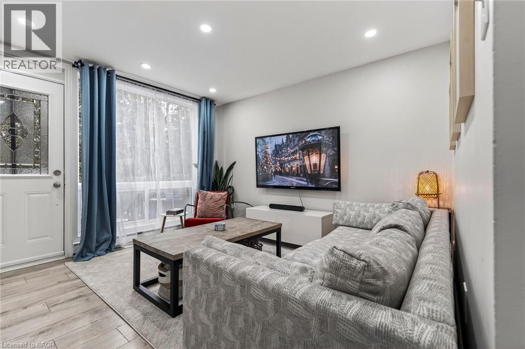 25 Britten Close Unit# B63, Hamilton, Ontario  L9C 4J8 - Photo 6 - 40791784