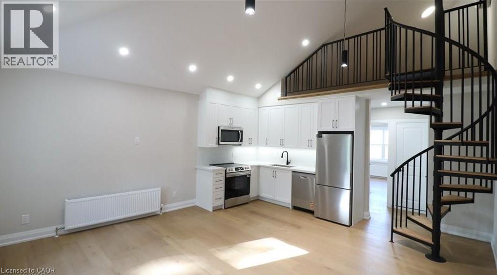 875 Millwood Road Unit# 3b, Toronto, Ontario  M4G 1W8 - Photo 6 - 40791774