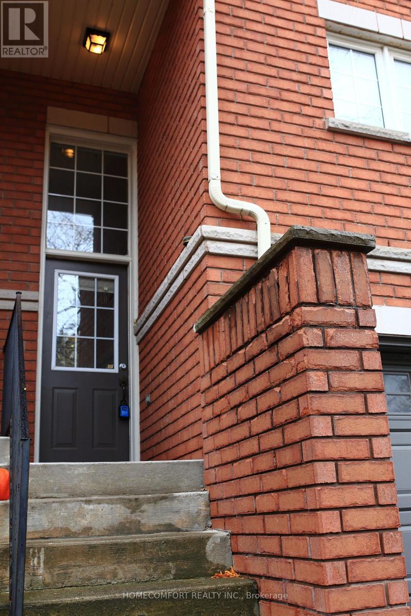 94 - 435 Hensall Circle, Mississauga (Cooksville), Ontario  L5A 4P1 - Photo 5 - W12570082