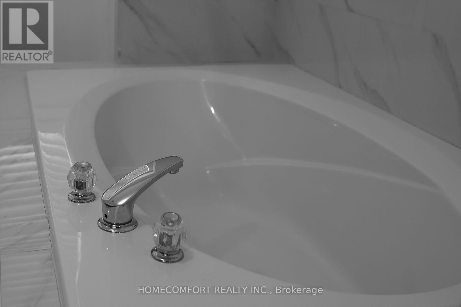 94 - 435 Hensall Circle, Mississauga (Cooksville), Ontario  L5A 4P1 - Photo 33 - W12570082