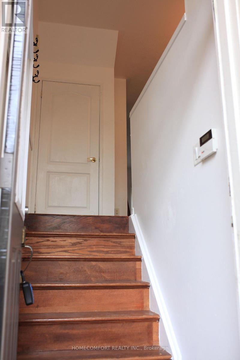 94 - 435 Hensall Circle, Mississauga (Cooksville), Ontario  L5A 4P1 - Photo 6 - W12570082