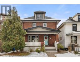 815 MOY AVENUE, Windsor, Ontario