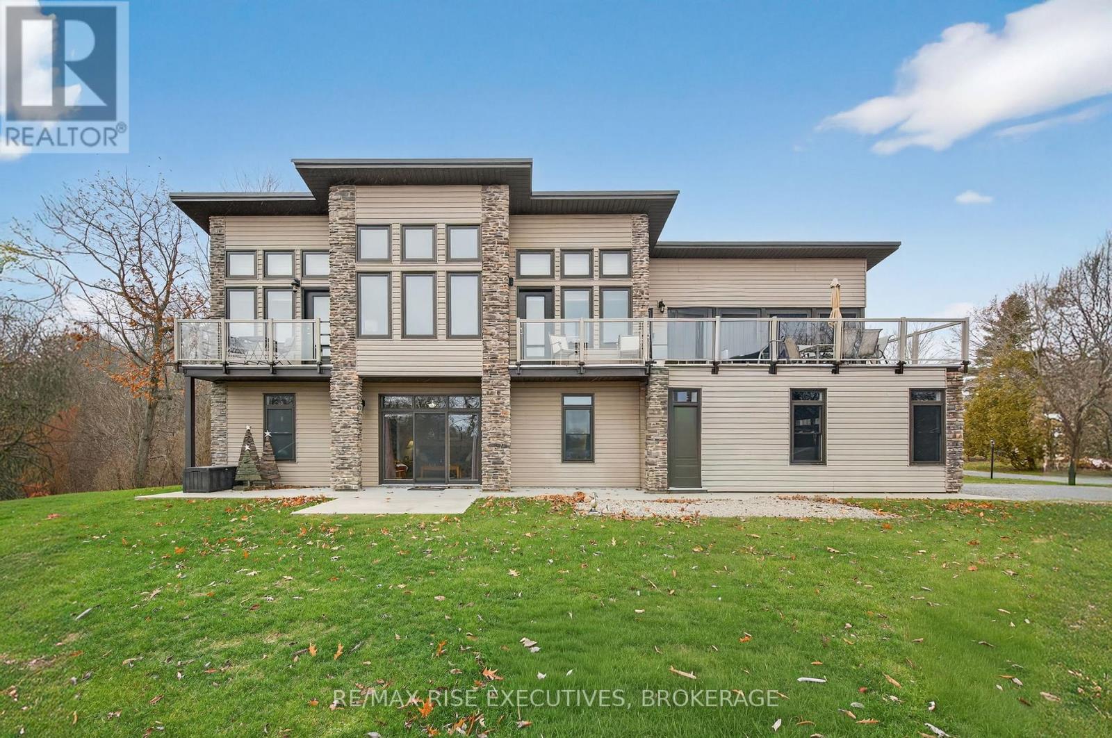 4646 Stair Step Lane, Frontenac, Ontario  K0H 1H0 - Photo 2 - X12596654