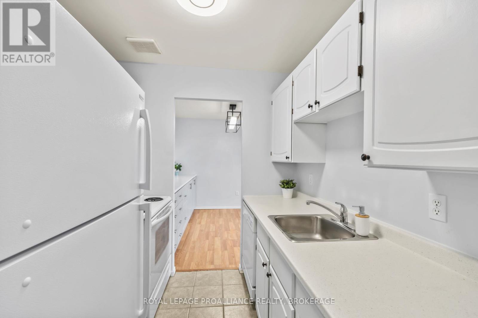 507 - 334 Queen Mary Road, Kingston, Ontario  K7M 7E7 - Photo 11 - X12596660