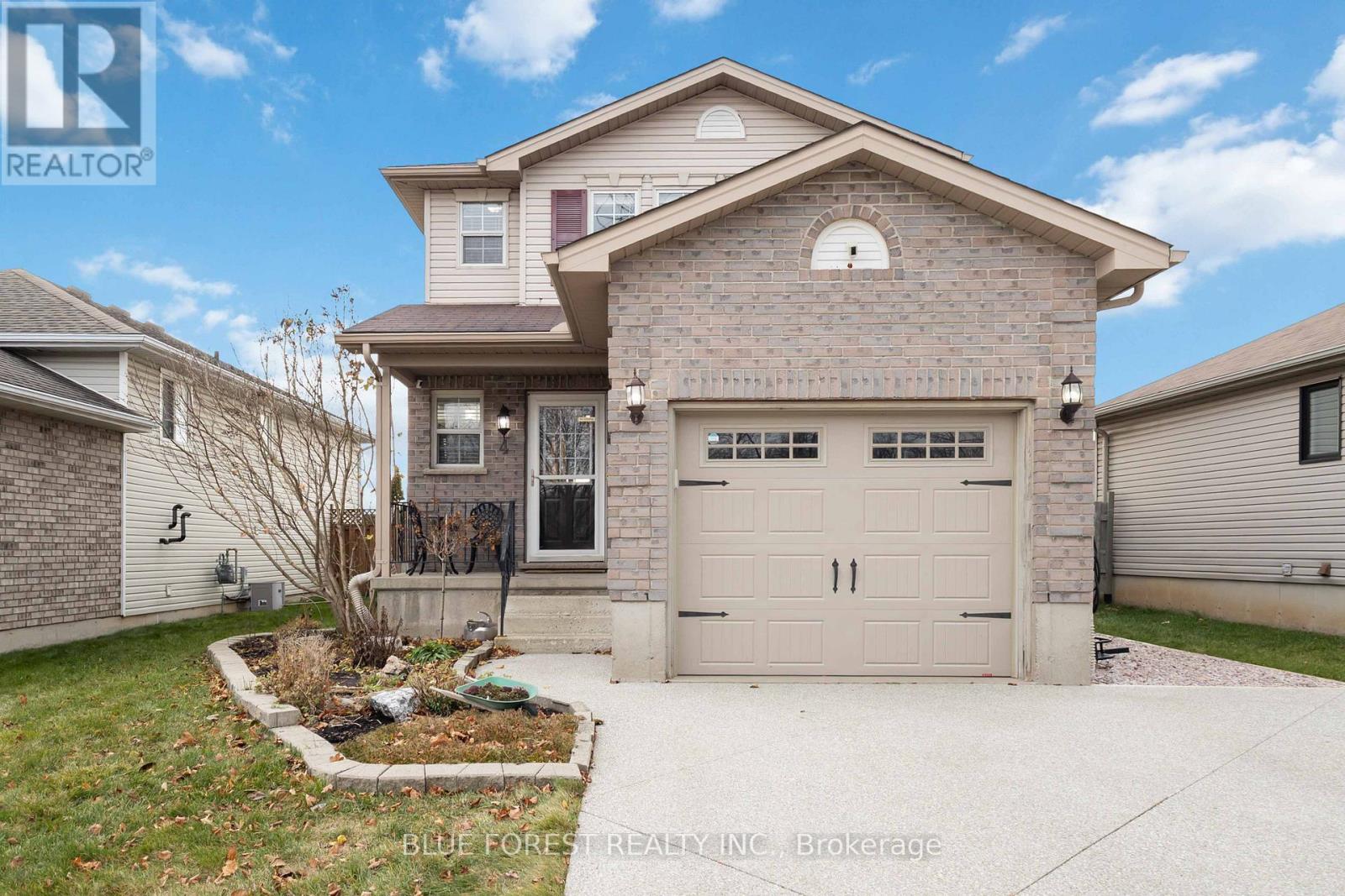 4 DONKER DRIVE, St. Thomas, Ontario