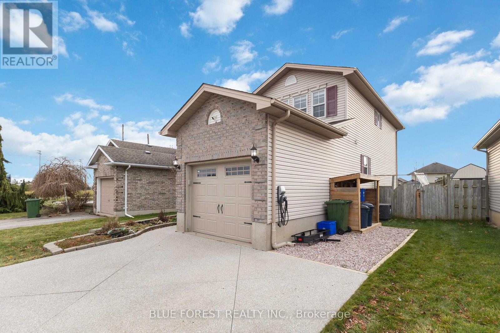 4 Donker Drive, St. Thomas, Ontario  N5P 4J3 - Photo 46 - X12596712