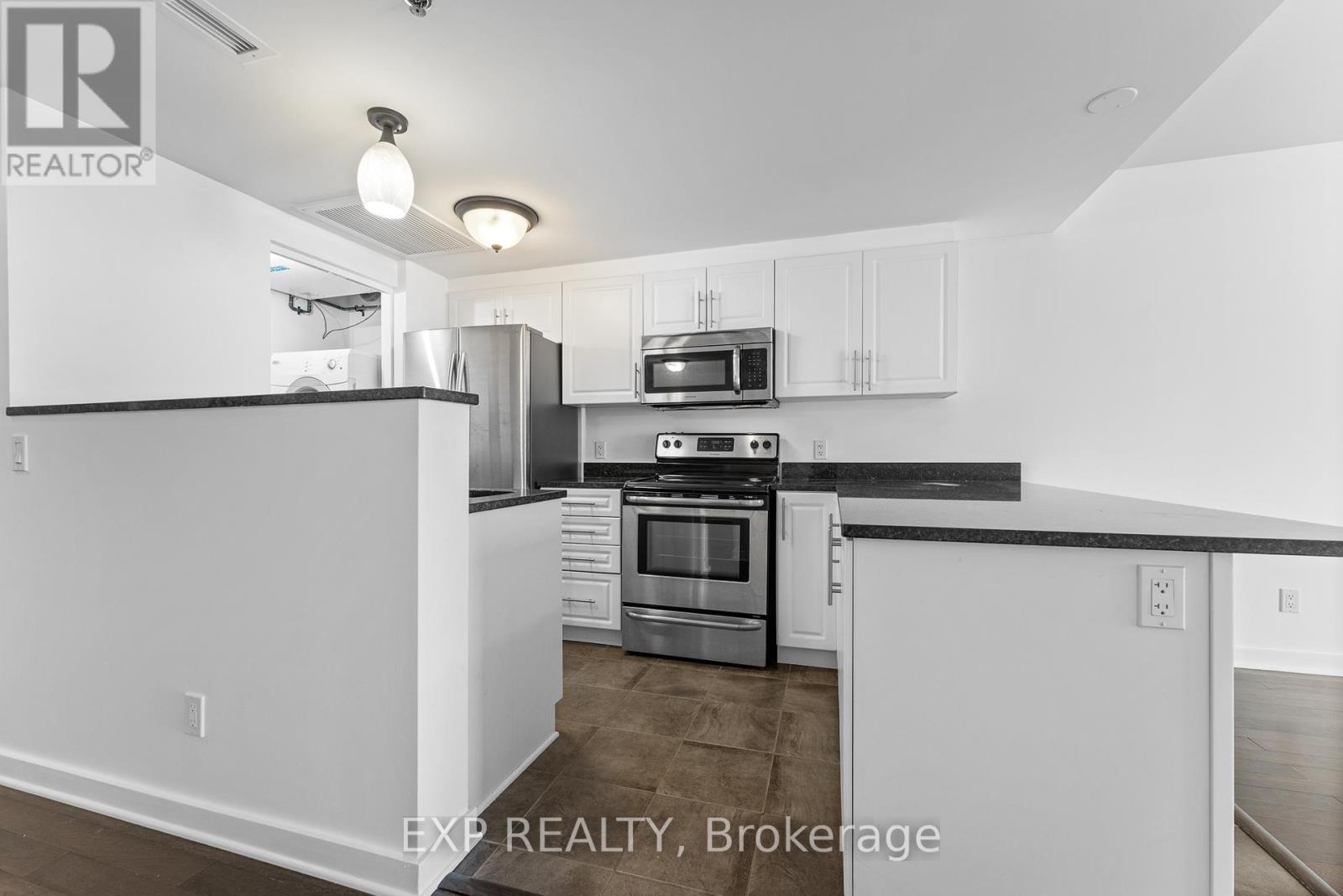 403 - 456 King Edward Avenue, Ottawa, Ontario  K1N 0B4 - Photo 11 - X12596716