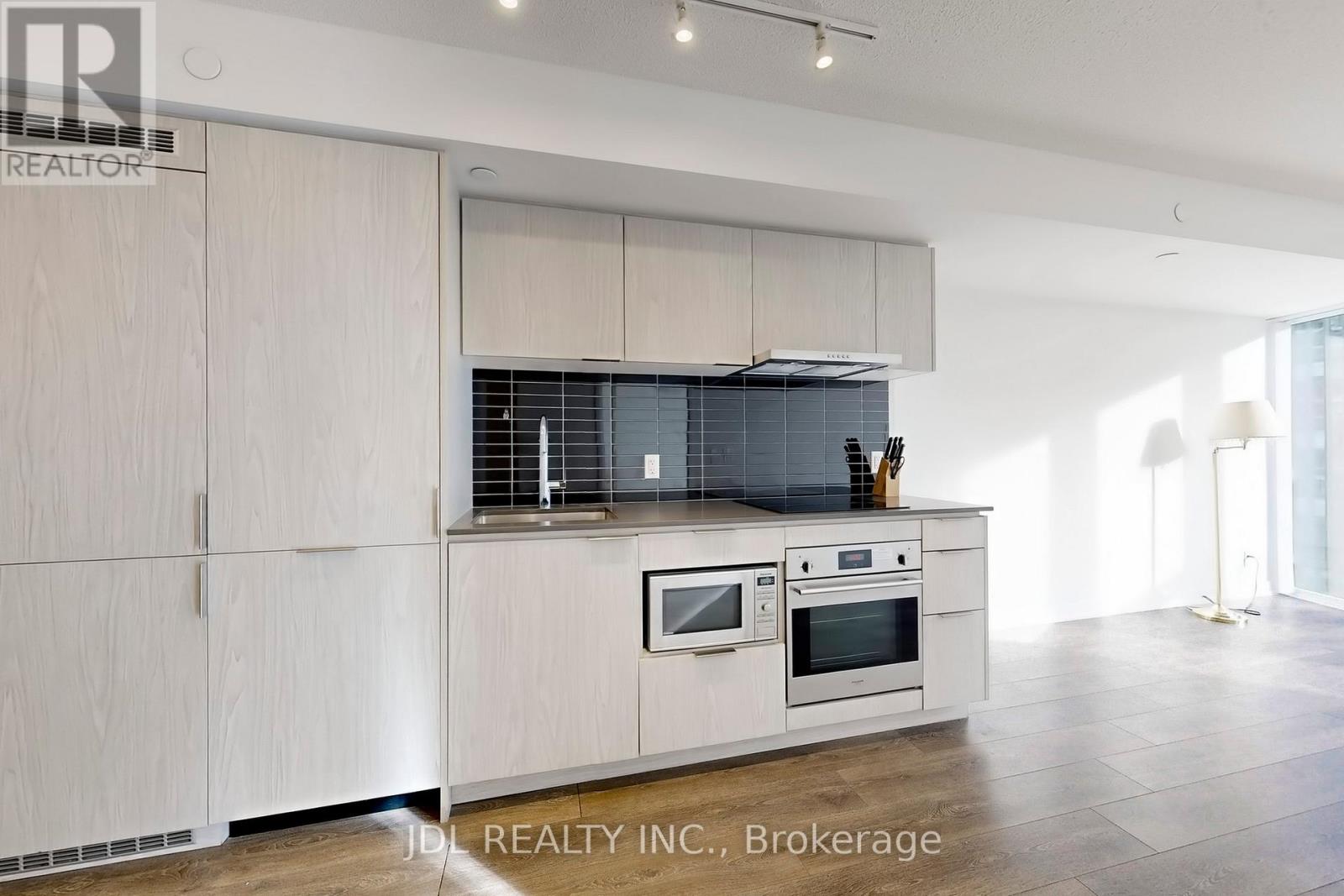 1603 - 60 Shuter Street, Toronto, Ontario  M5B 0B7 - Photo 18 - C12580798