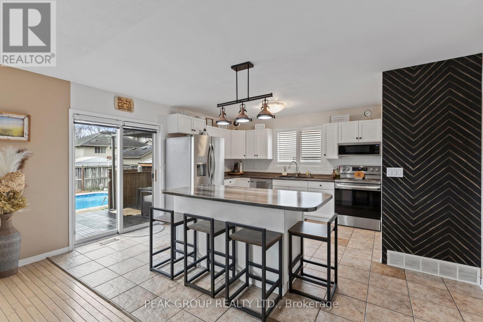 427 Trillium Avenue, Welland, Ontario  L3C 7H1 - Photo 15 - X12596736