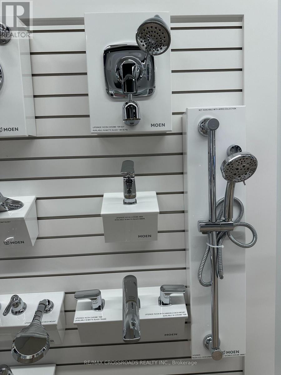 5 Kane Crescent, Aurora, Ontario  L4G 0C5 - Photo 10 - N12587390