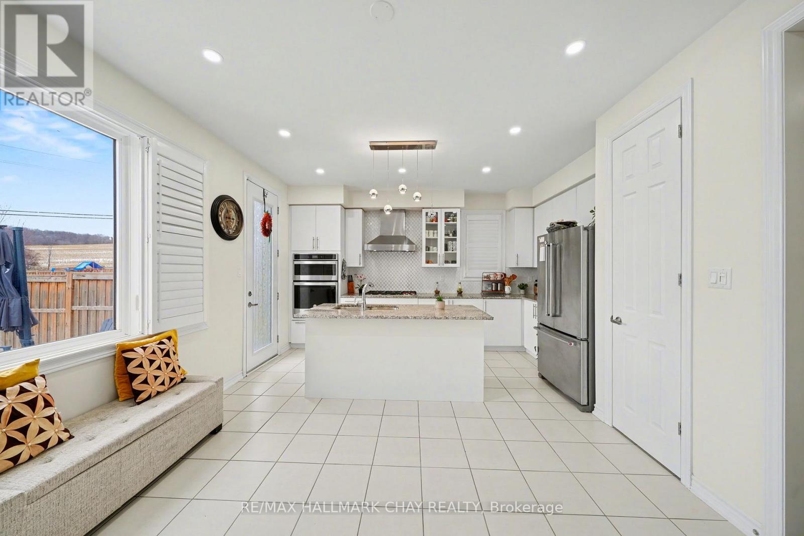 54 Gould Crescent, New Tecumseth, Ontario  L0G 1A0 - Photo 18 - N12593298