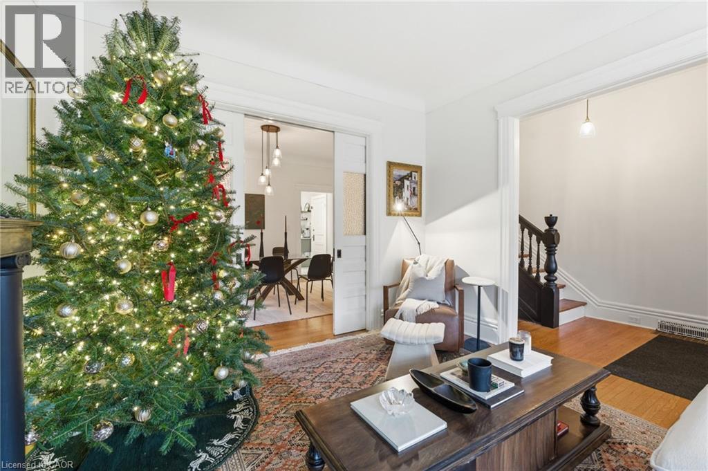 141 Markland Street, Hamilton, Ontario  L8P 2K3 - Photo 9 - 40787824