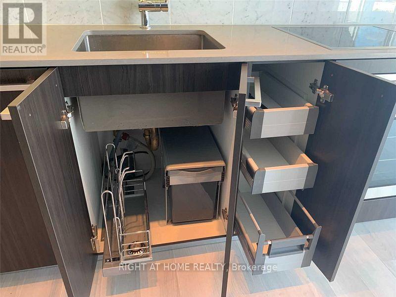 303 - 80 Queens Wharf Road, Toronto, Ontario  M5V 0J3 - Photo 23 - C12596666