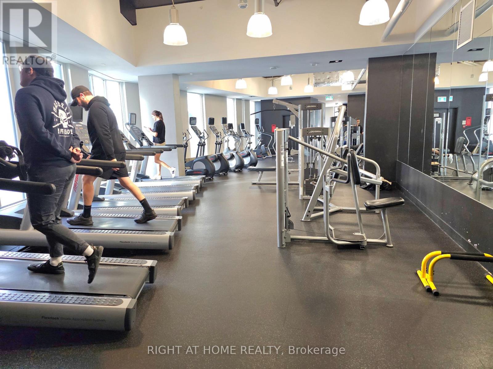 303 - 80 Queens Wharf Road, Toronto, Ontario  M5V 0J3 - Photo 24 - C12596666