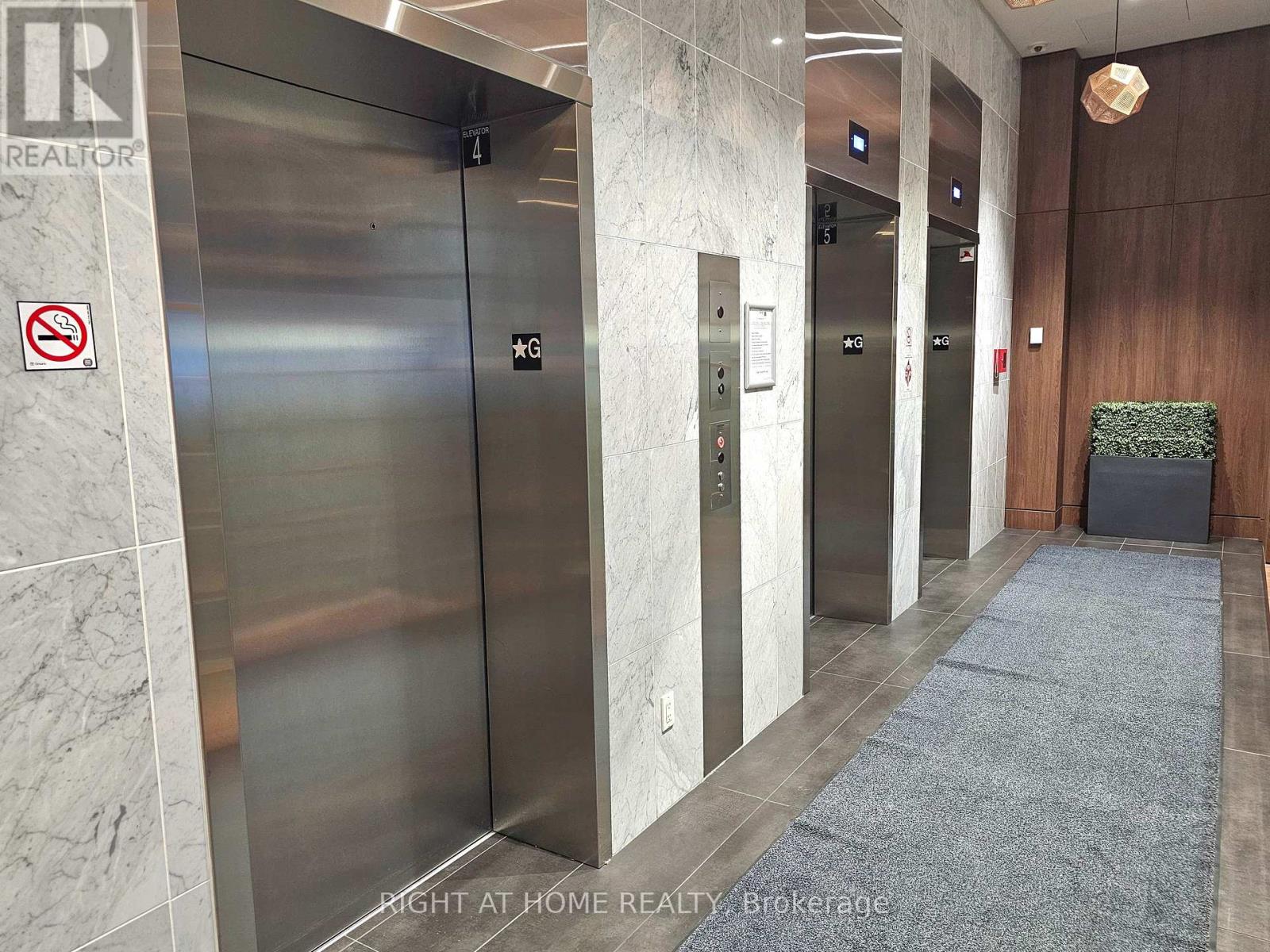 303 - 80 Queens Wharf Road, Toronto, Ontario  M5V 0J3 - Photo 7 - C12596666