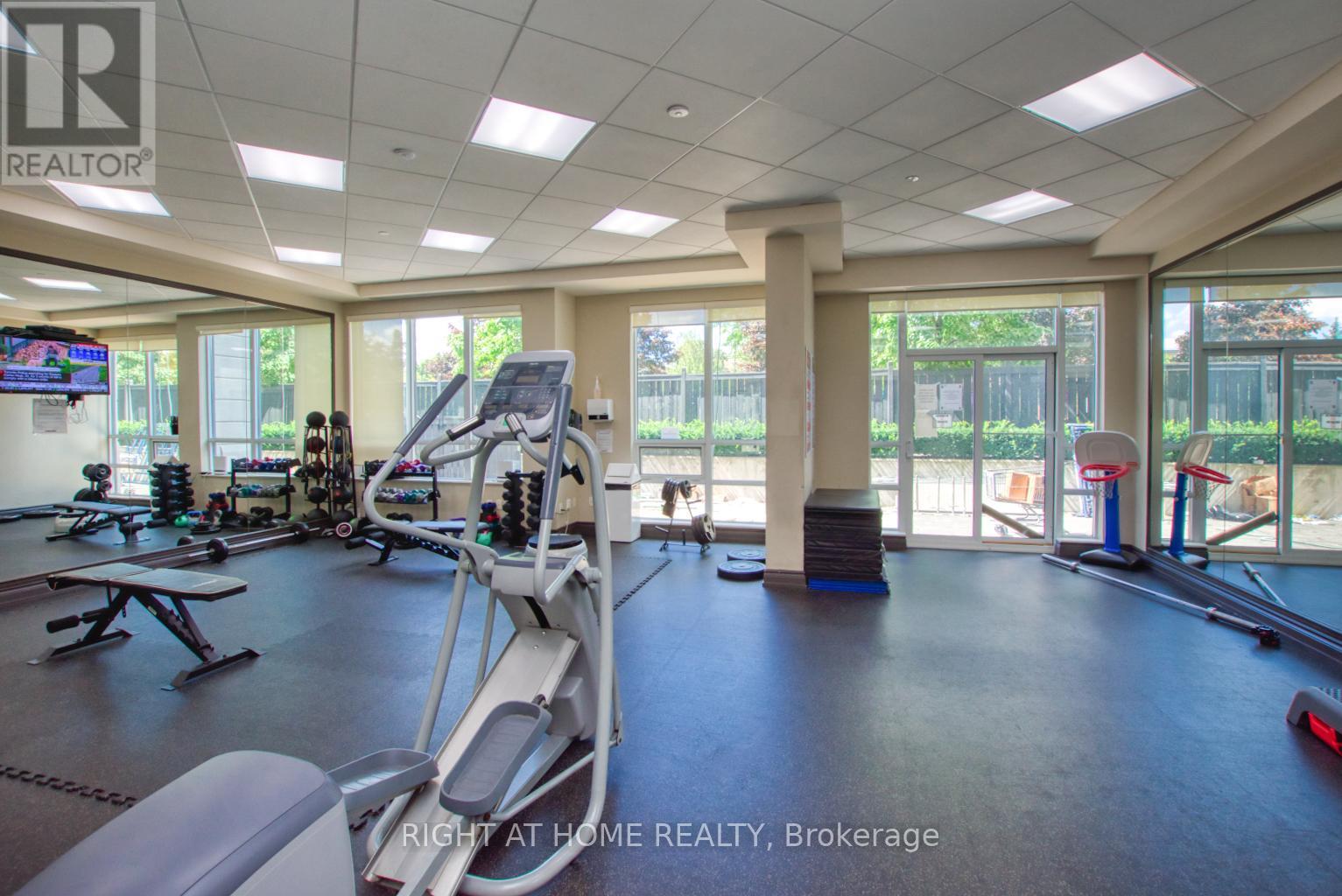 827 - 35 Saranac Boulevard, Toronto, Ontario  M6A 2G4 - Photo 10 - C12596668