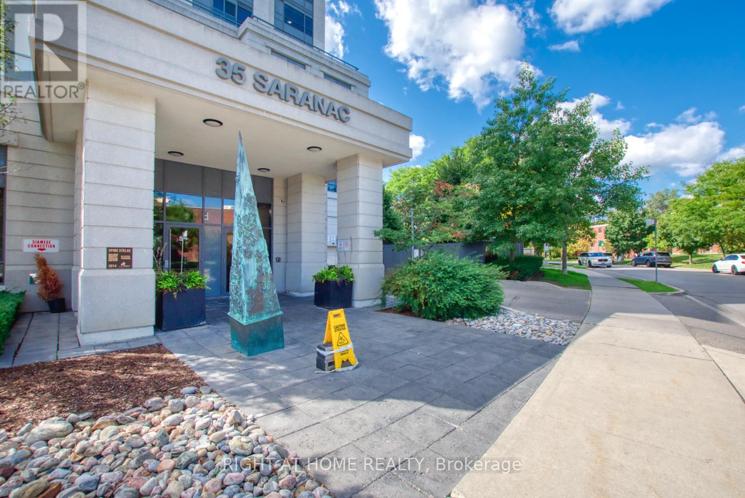 827 - 35 Saranac Boulevard, Toronto, Ontario  M6A 2G4 - Photo 11 - C12596668