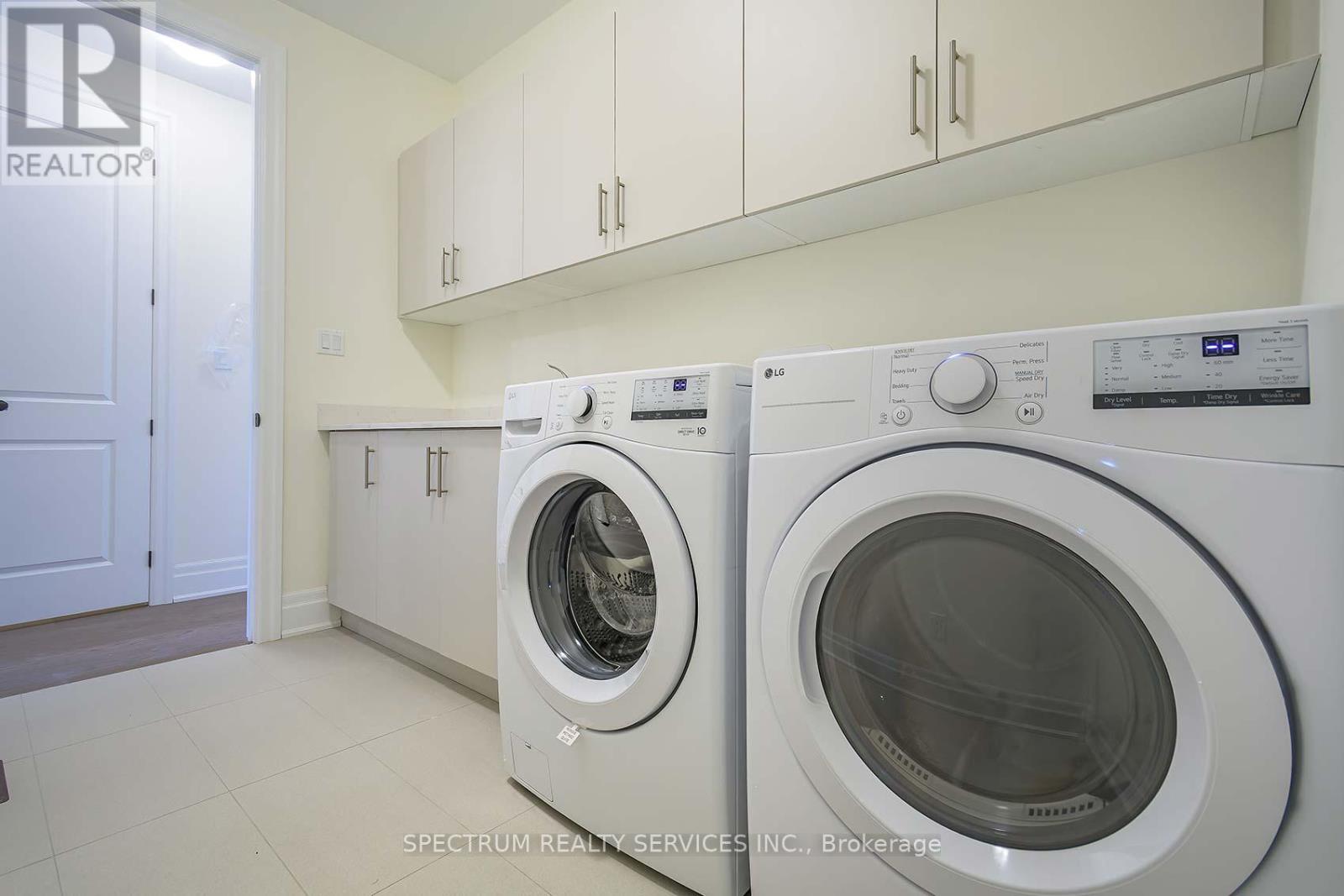 203 Grand Trunk Avenue, Vaughan, Ontario  L6A 5E5 - Photo 31 - N12596658