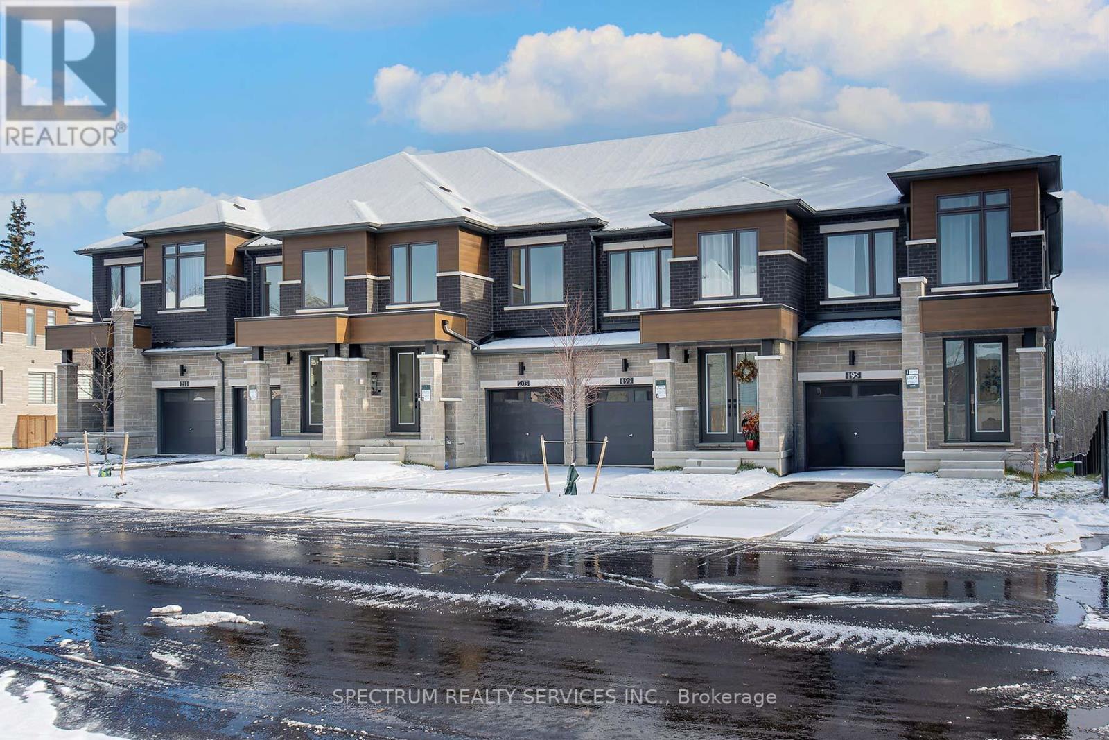 203 Grand Trunk Avenue, Vaughan, Ontario  L6A 5E5 - Photo 38 - N12596658