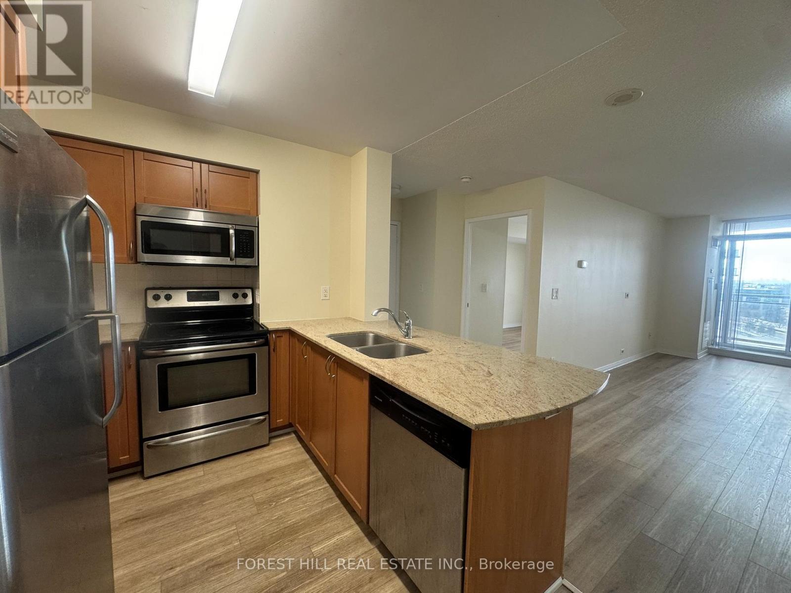 707 - 75 King William Crescent, Richmond Hill, Ontario  L4B 0B1 - Photo 2 - N12596676