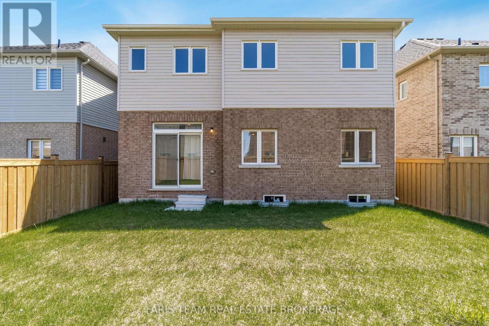 6 Cliff Thompson Court, Georgina, Ontario  L0E 1R0 - Photo 41 - N12596702