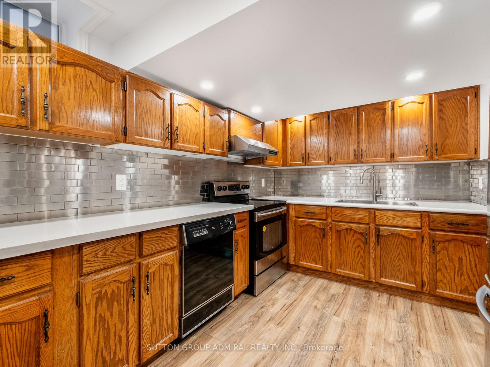 7 San Marko Place, Vaughan, Ontario L4L 7M6 - Photo 42 - N12596714