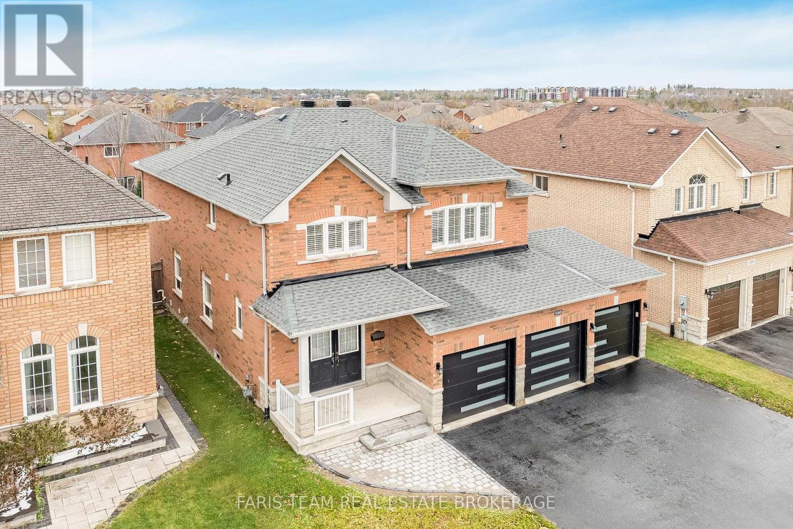 146 Sandringham Drive, Barrie, Ontario  L4M 0C9 - Photo 3 - S12596706