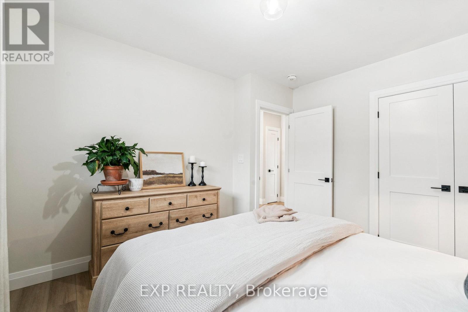 2386 South Orr Lake Road, Springwater, Ontario  L0L 1P0 - Photo 17 - S12596724