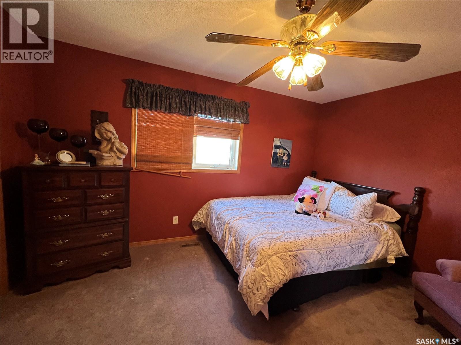 550 6th Avenue Nw, Swift Current, Saskatchewan  S9H 3P6 - Photo 16 - SK024464