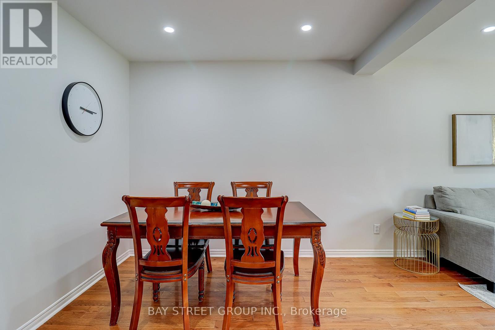 679 Constellation Drive, Mississauga, Ontario  L5R 2V9 - Photo 13 - W12596652