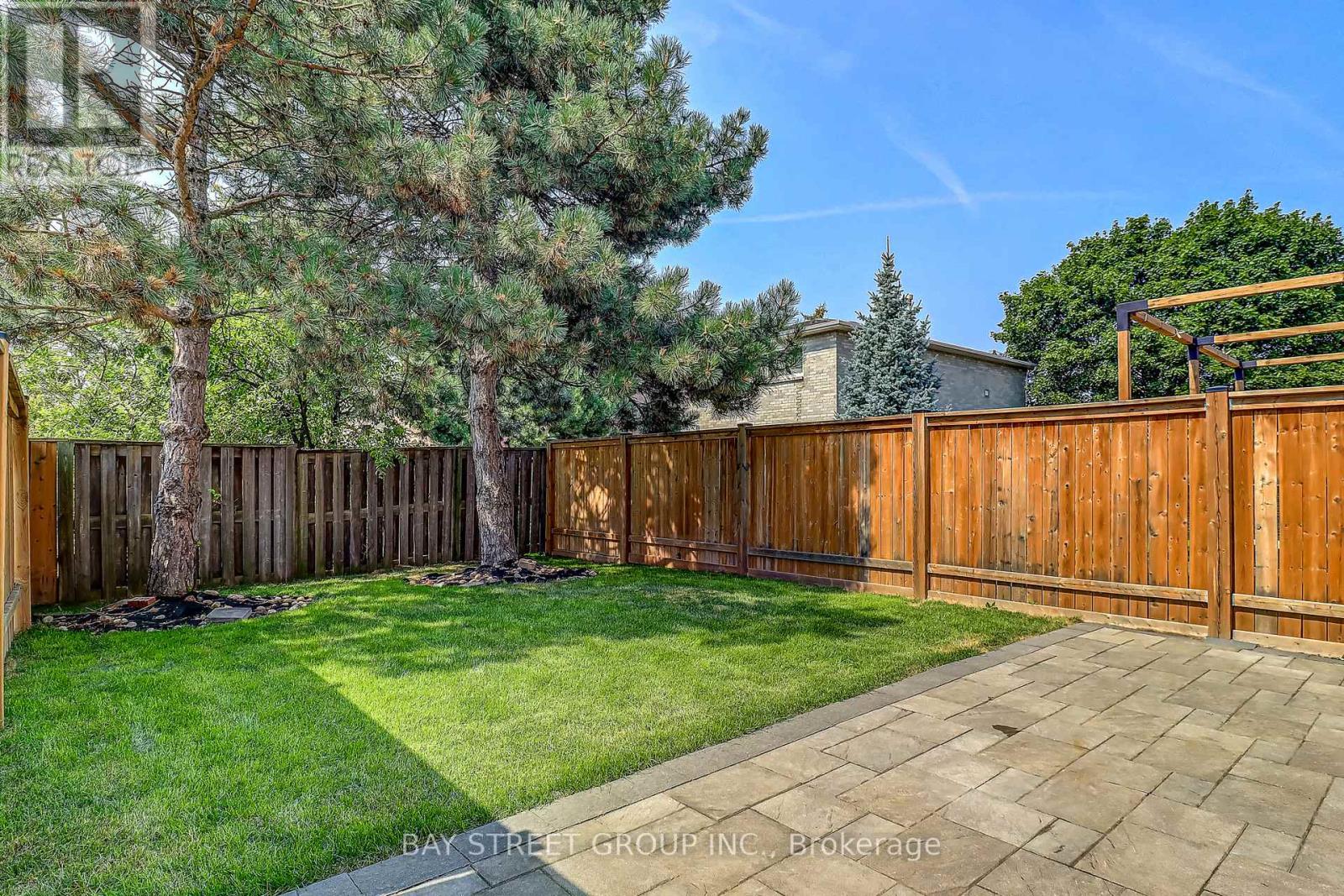 679 Constellation Drive, Mississauga, Ontario  L5R 2V9 - Photo 36 - W12596652