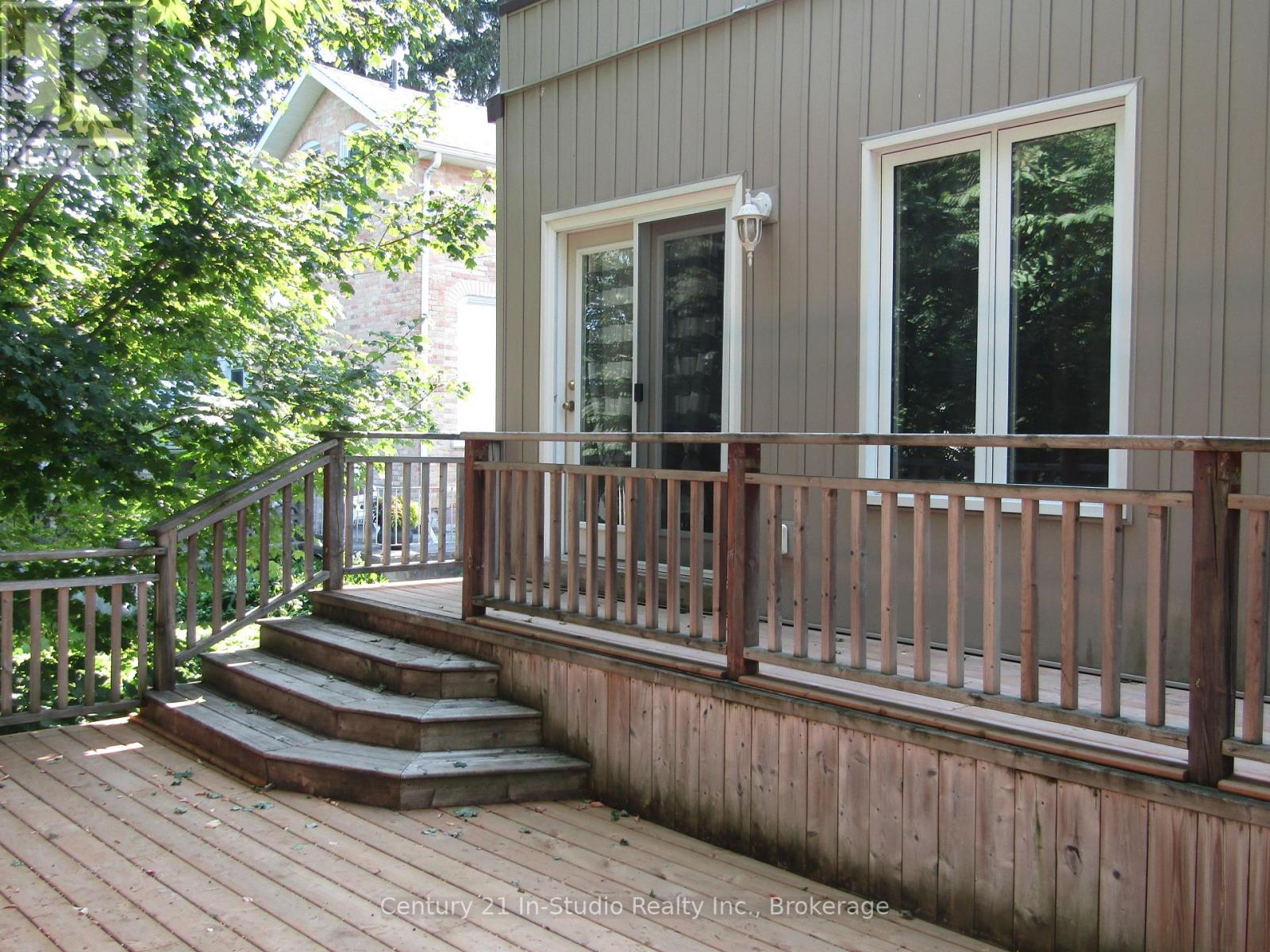 B - 316 Centre Street, North Huron, Ontario  N0G 2W0 - Photo 1 - X12387464