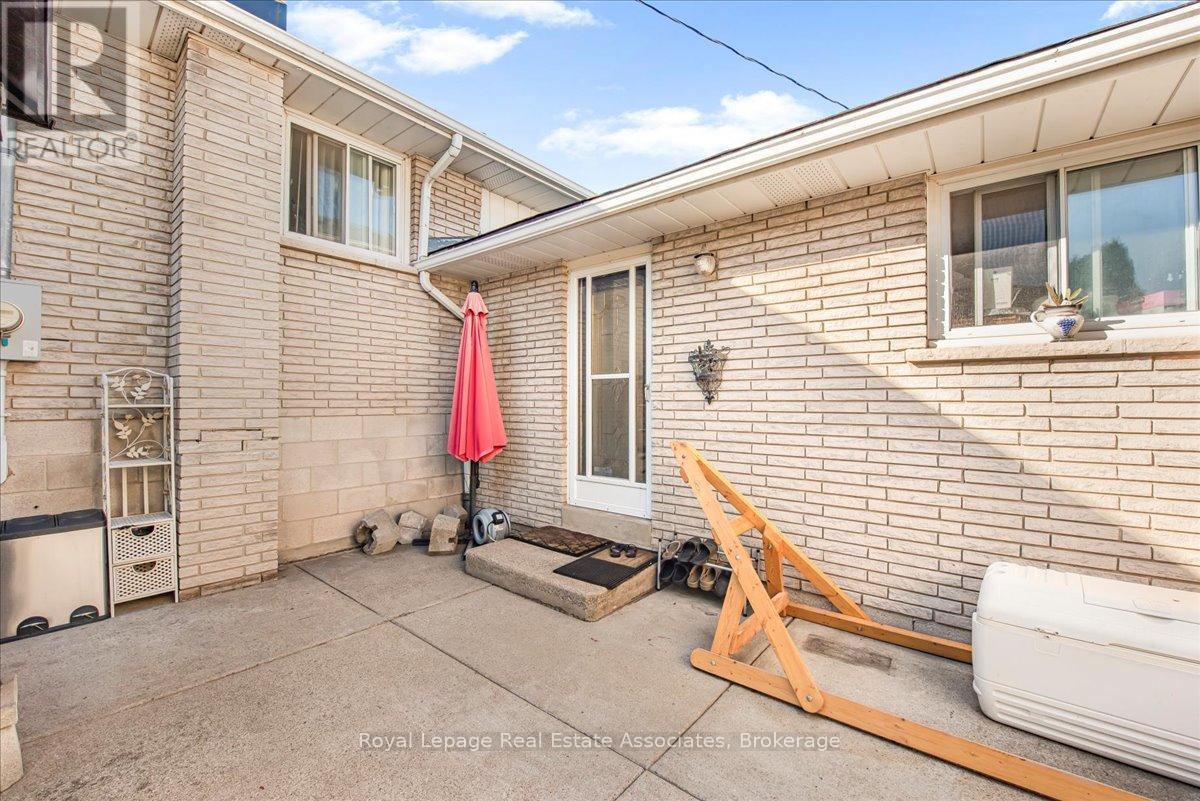 51 Picton Street, Hamilton, Ontario  L8L 1E4 - Photo 33 - X12596664