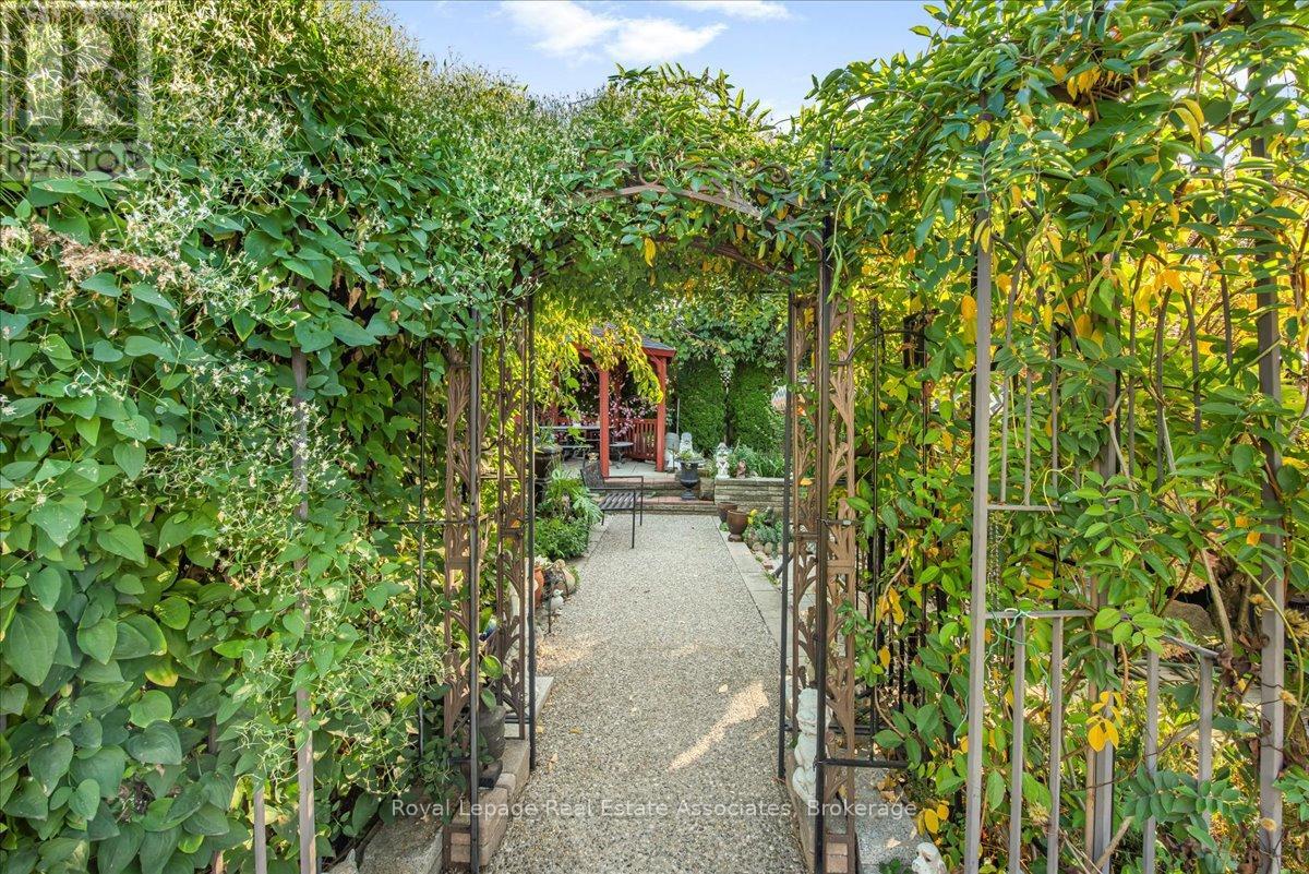 51 Picton Street, Hamilton, Ontario  L8L 1E4 - Photo 36 - X12596664