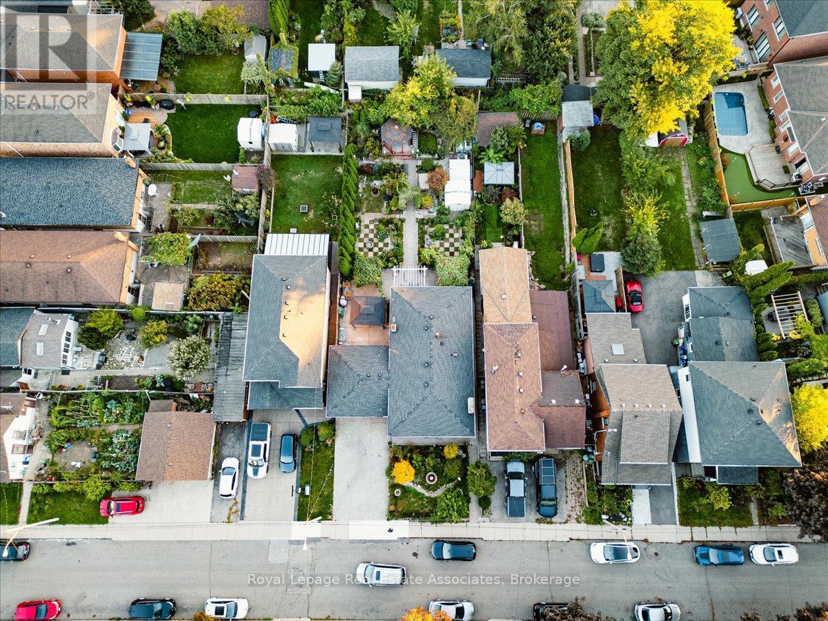 51 Picton Street, Hamilton, Ontario  L8L 1E4 - Photo 37 - X12596664