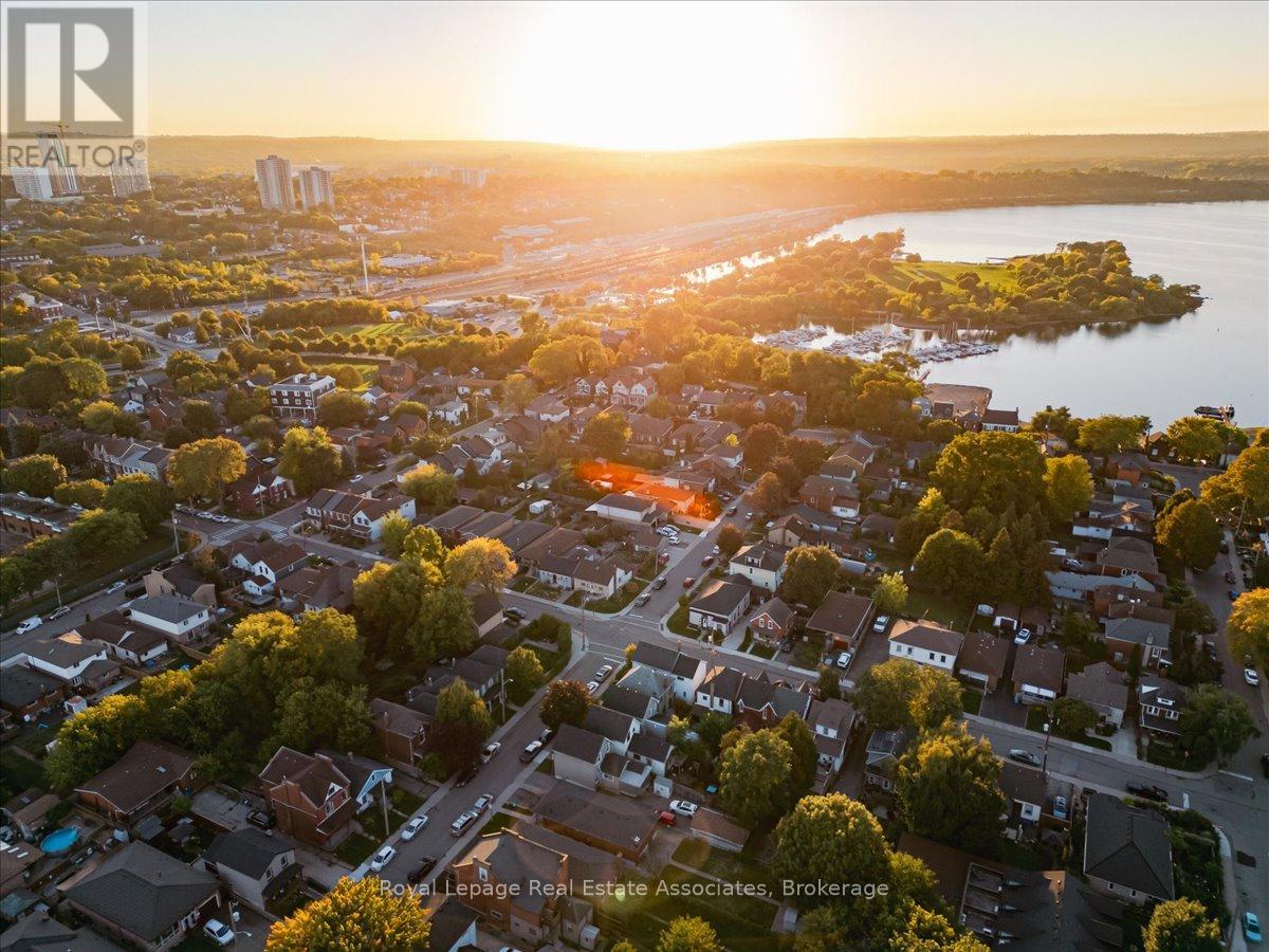 51 Picton Street, Hamilton, Ontario  L8L 1E4 - Photo 38 - X12596664