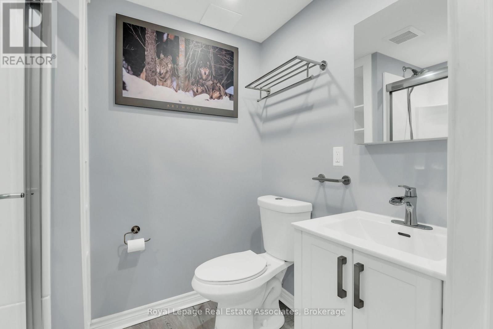 12 Carnaby Crescent, Kitchener, Ontario  N2A 1M7 - Photo 17 - X12596710