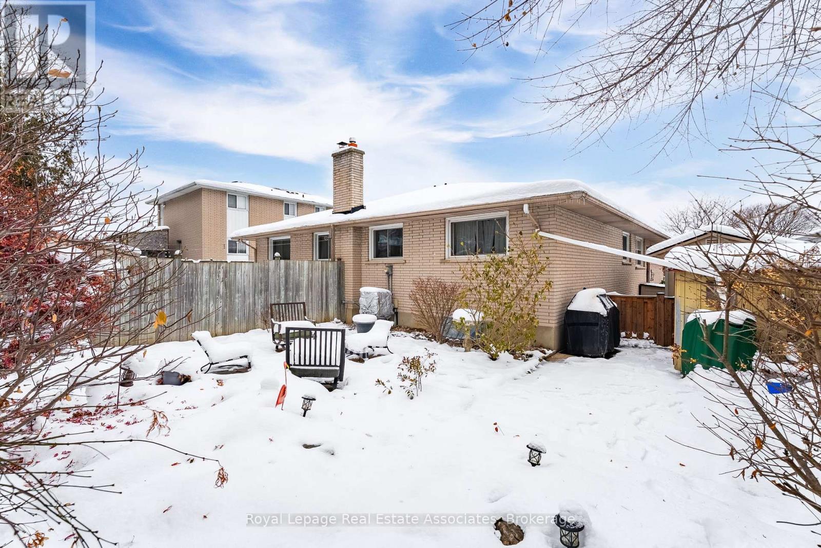 12 Carnaby Crescent, Kitchener, Ontario  N2A 1M7 - Photo 21 - X12596710